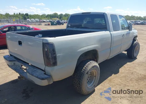 2005 GMC Sierra 2500Hd Work Truck z USA, uszkodzony, nr VIN 1GTHK29U95E202019